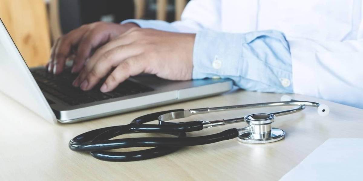 huisarts-laptop-digitaal