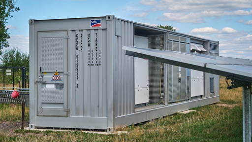 Nij Smellinghe zet slimme batterij in tegen netcongestie