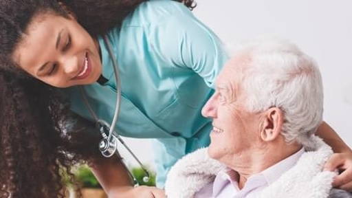 Zorgtechnologie als oplossing voor tekorten in de zorg?