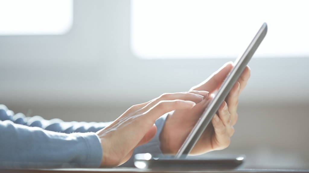 Tablet computer user