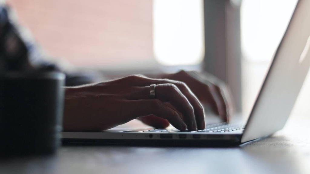 Online-Training-Laptop