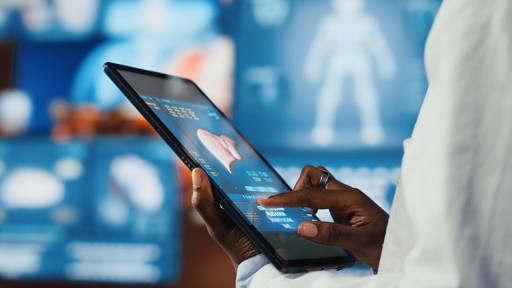 Zorgpartijen roepen op tot meer regie op digitalisering in zorg