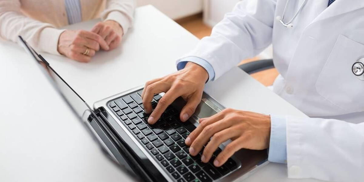 Arts-huisarts-laptop