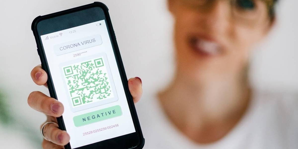 Coronavirus-app-telefoon-icthealth-zorg