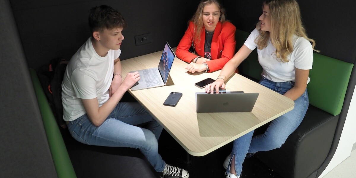 3 studerende studenten