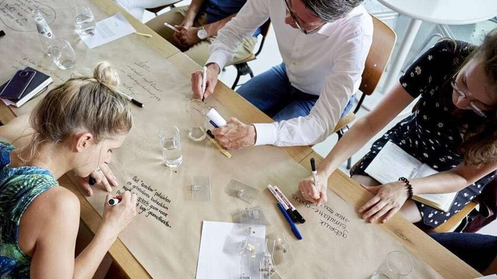 Laat meer mensen voordelen digitalisering benutten,                    Geef gebruikers e-health de hoofdrol