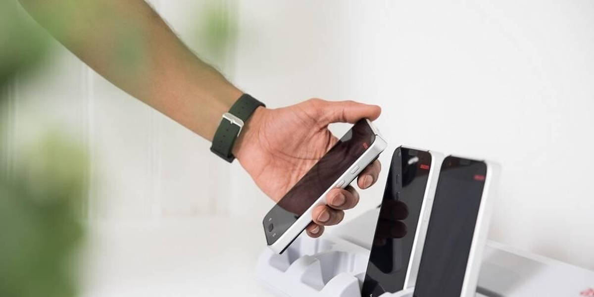 emmy_190903_1423_WEBB-klein