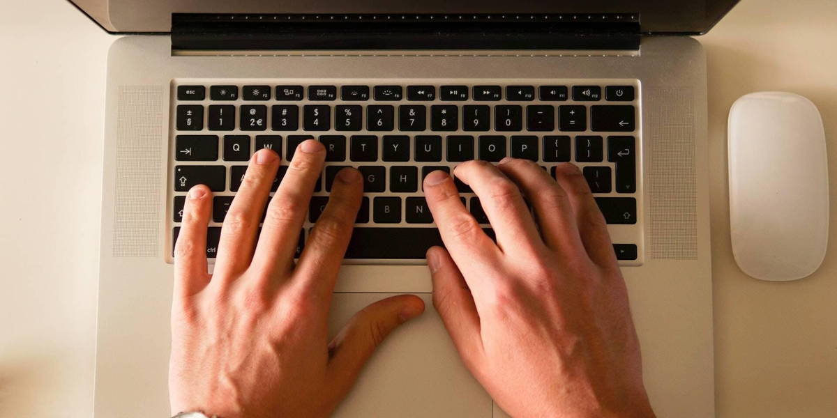 Het nut van blind typen en digitaal leiderschap voor managers zorg