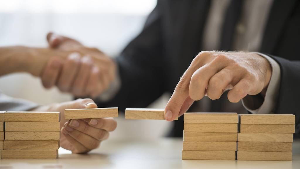 30 jaar master Advanced Health Informatics Practice: Terug- en vooruitblik op bruggen bouwen tussen zorg en ICT