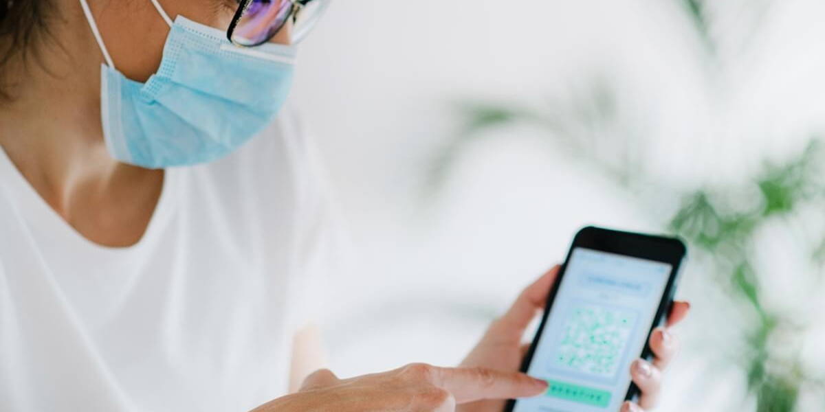 Corona Virus Smartphone App with QR Code System for Controlling and Monitoring Health Status of Citizens