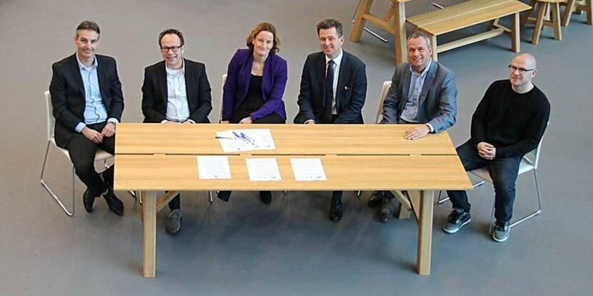 3-1-2018-foto-ondertekening