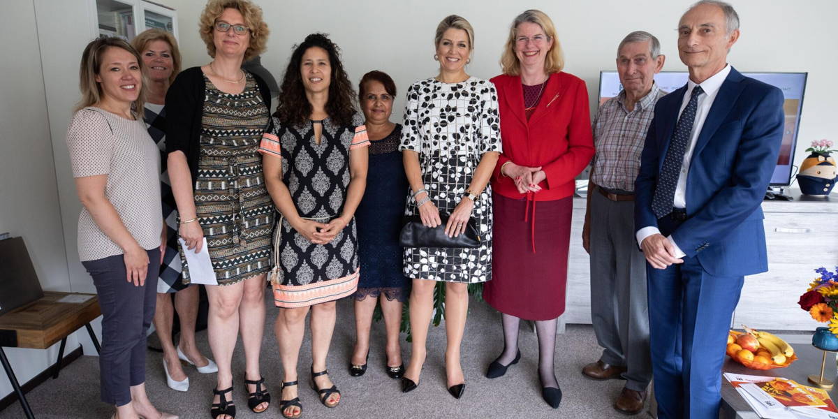 Maxima-bezoekt-iZi-Den-haag-scaled