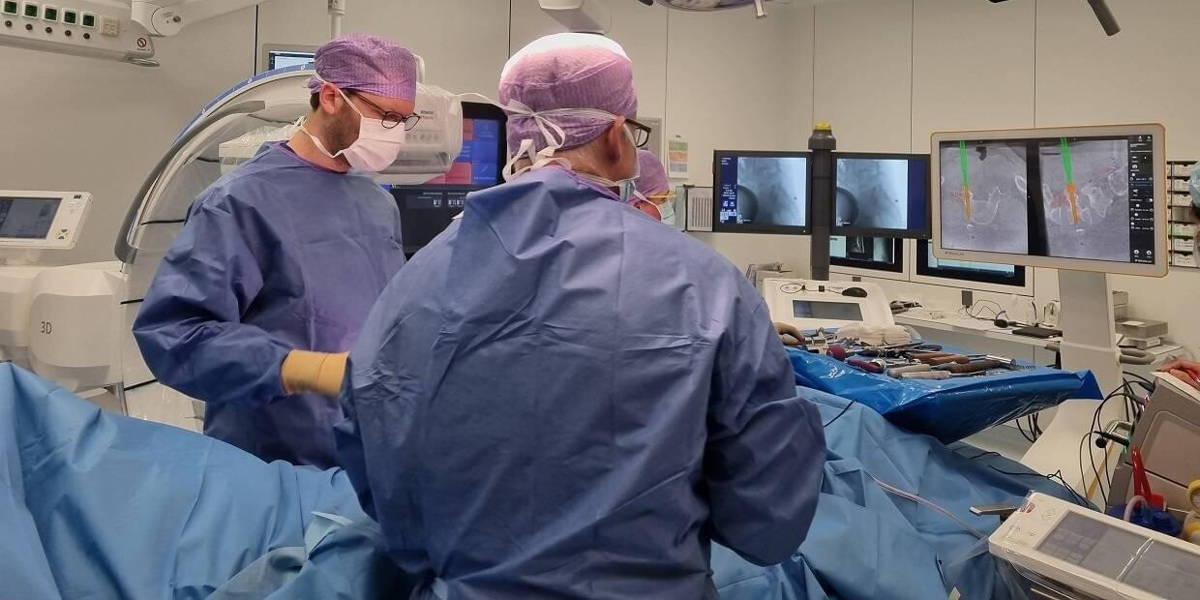 Rijnstate-3D-Genavigeerde-wervelkolom-operatie