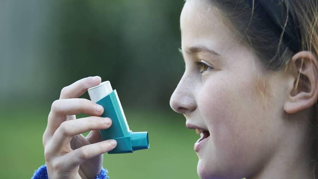 Kind-meisje-astma