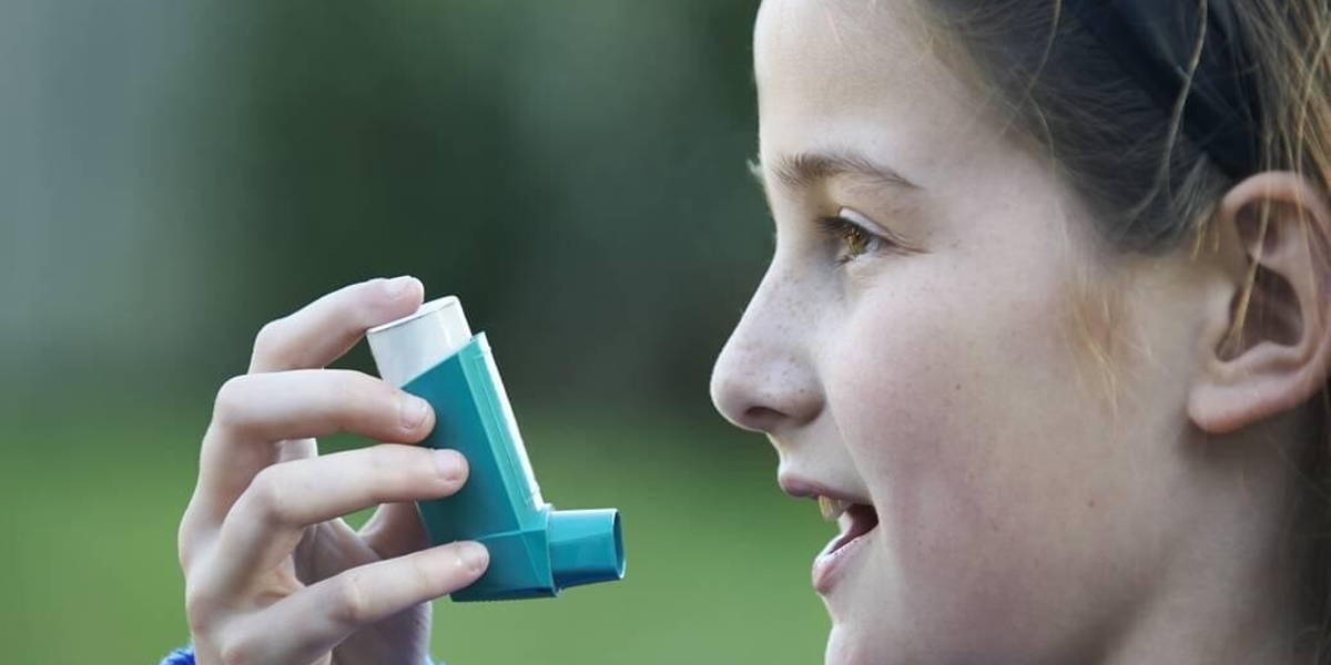 Kind-meisje-astma
