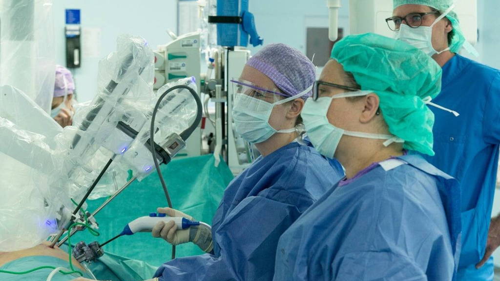 Operatierobot-1280x800-1