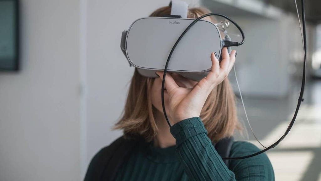Vrouw VR virtual reality