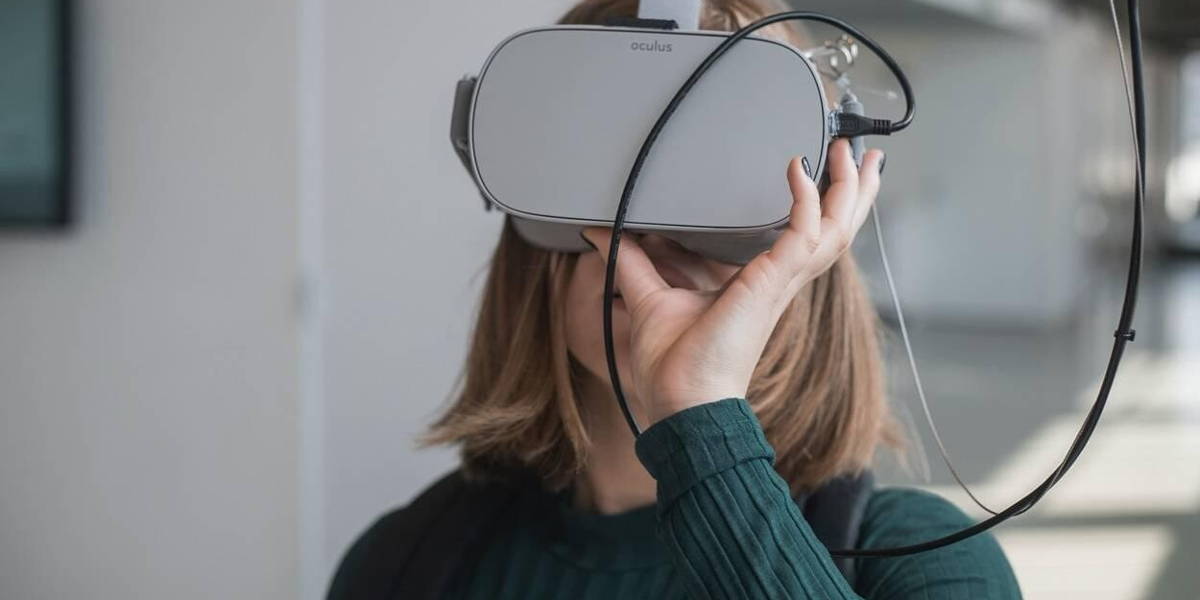 Vrouw VR virtual reality