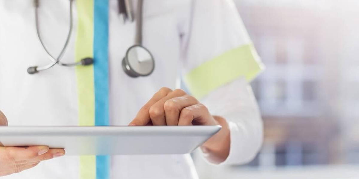 tablet-verpleegster_edited