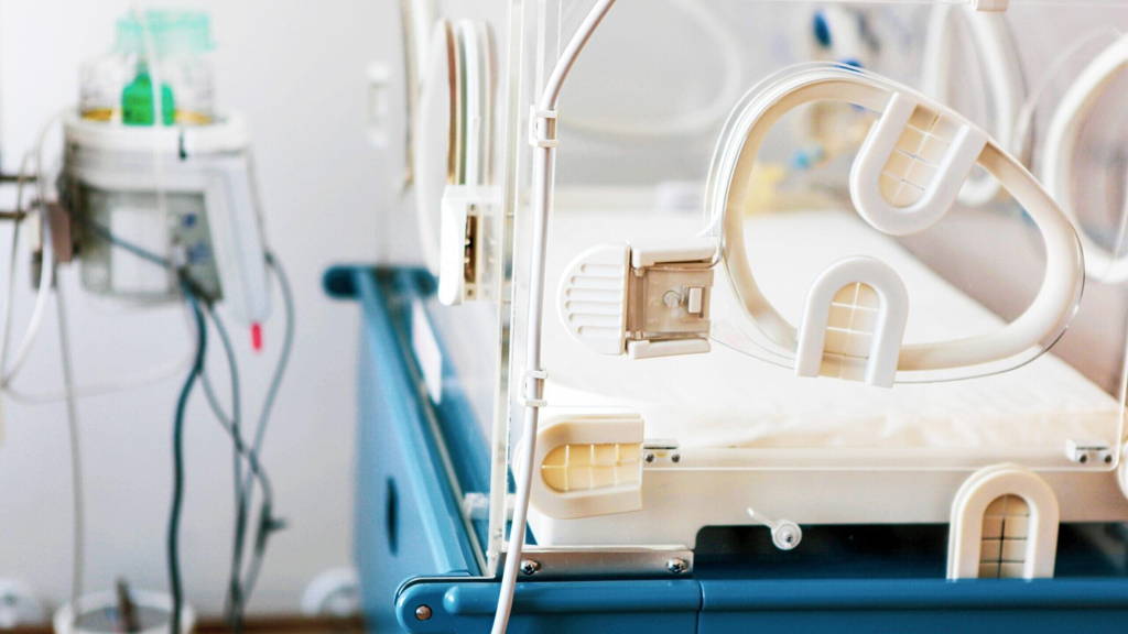 Infant Incubator Equipment - Neonatal Intensive Care Unit