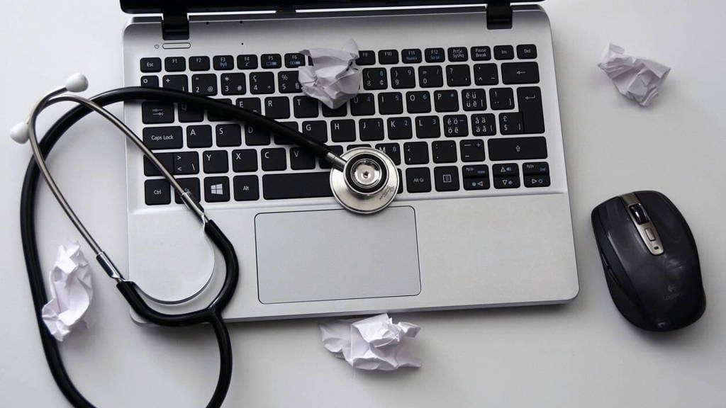 foto-bij-onderzoek-huisartsenzorg-002