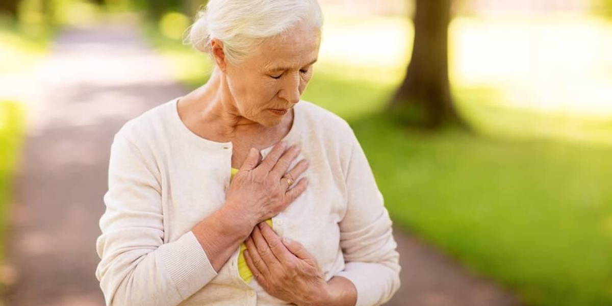vrouw-pijn-hart-klachten