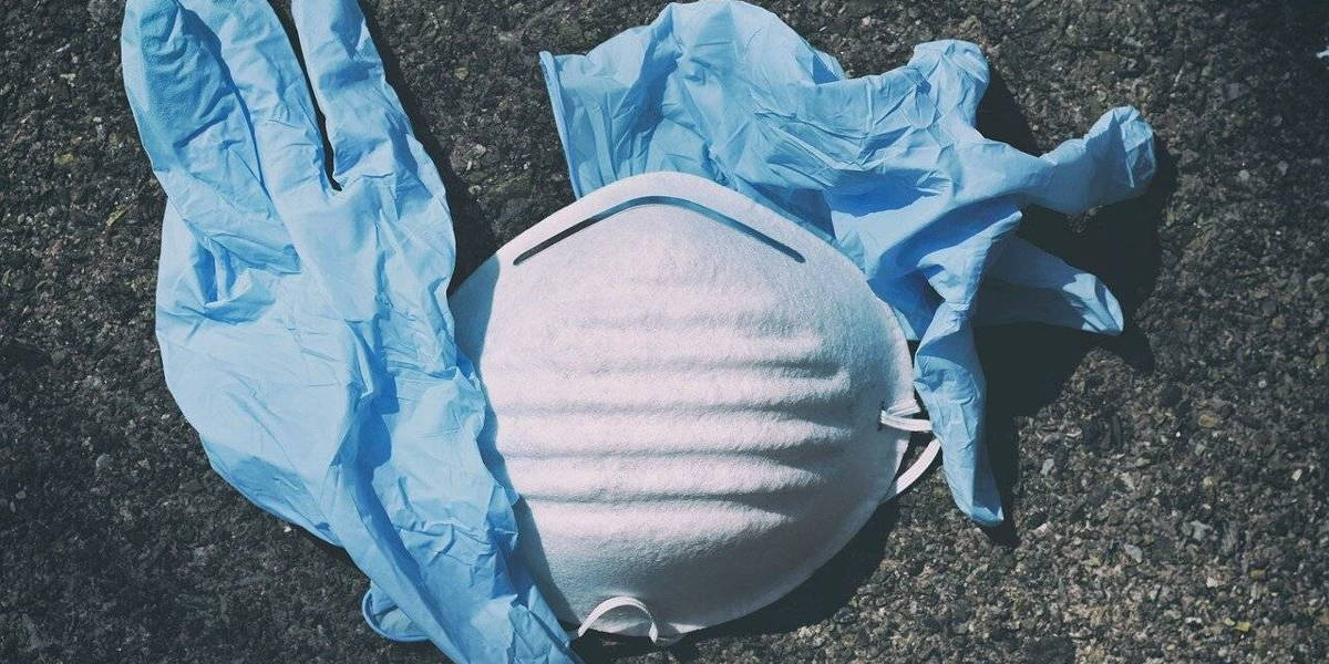 Maskers-handschoenen-corona-covid-hulpmiddelen