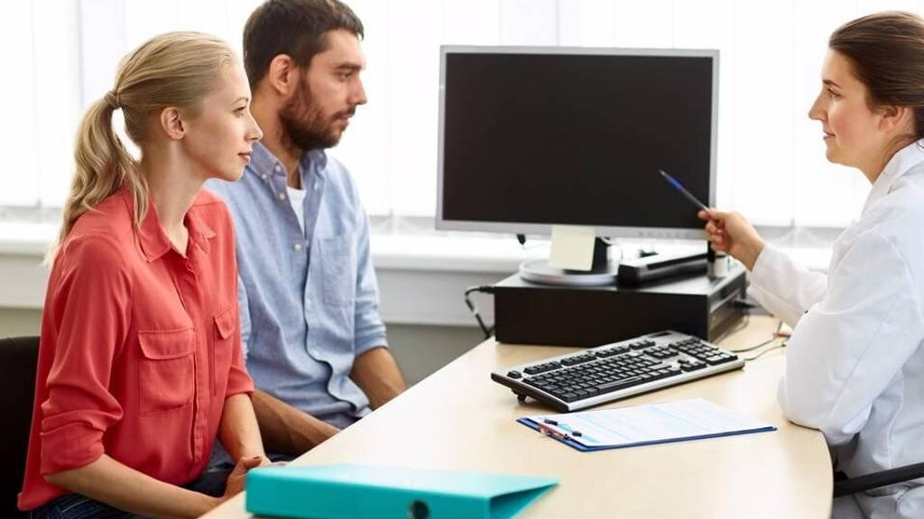 patienten-arts-computer-uitleg