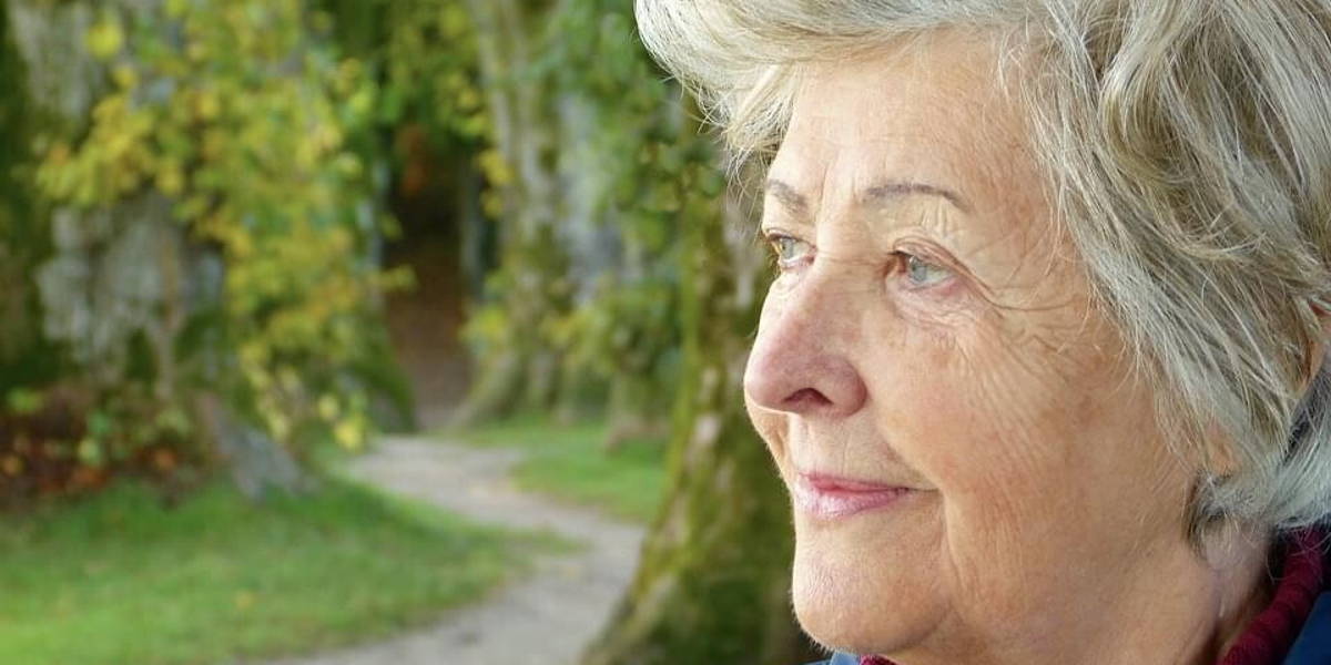 woman-3186741_960_720