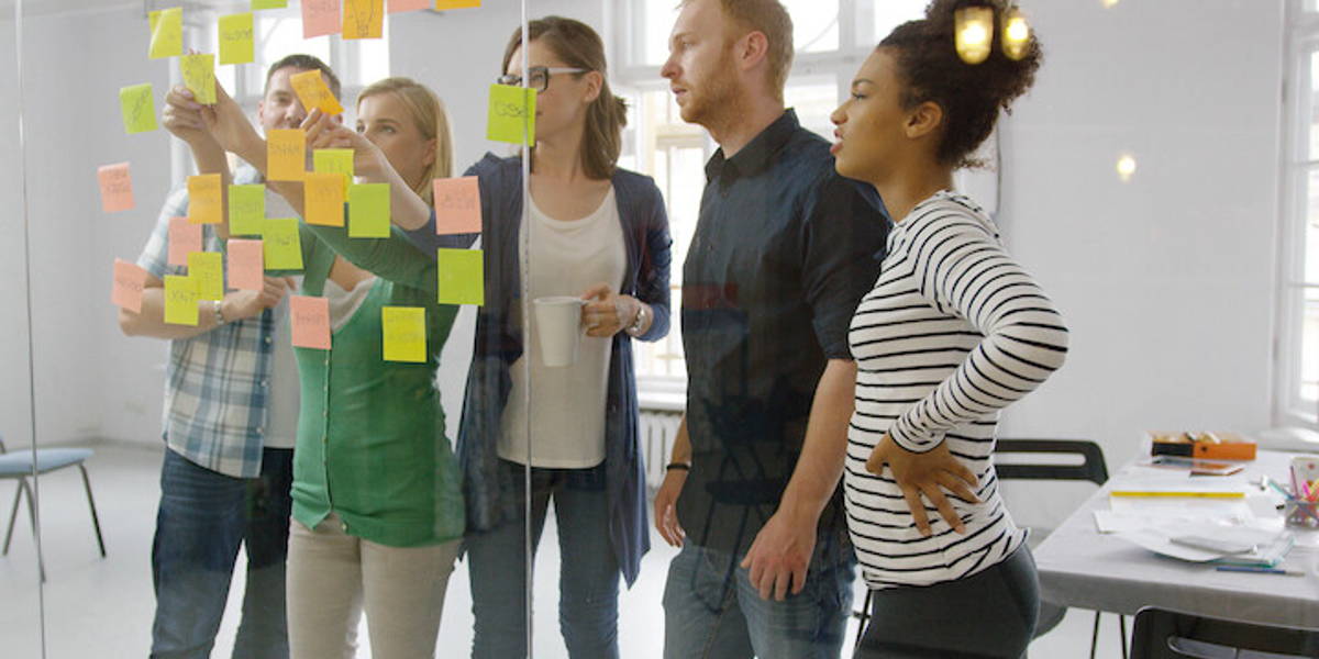 We zitten op een ander voertuig, maar volgen dezelfde weg