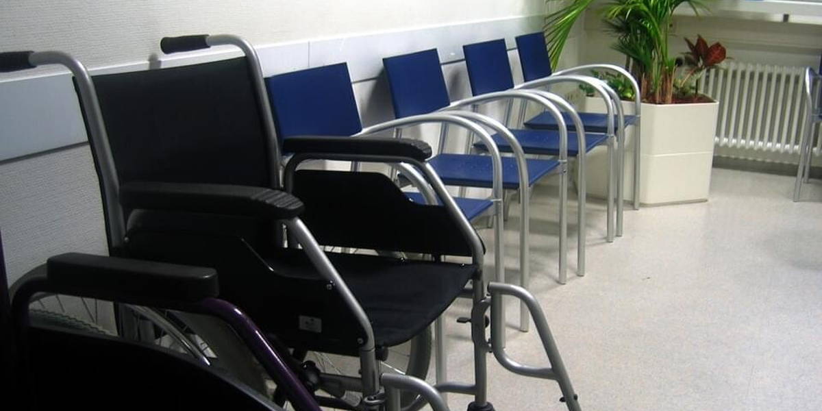 doctor-73117_960_720