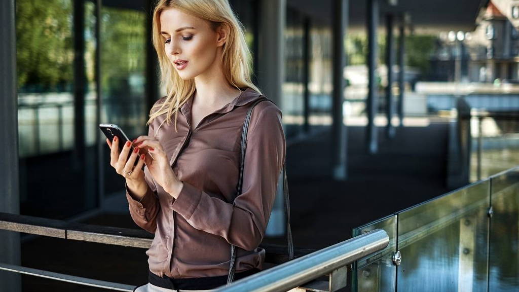 smartphone-jonge-dame