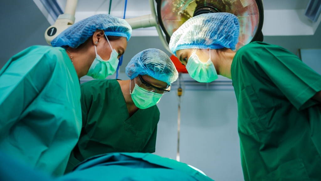 Operatie-implantatie