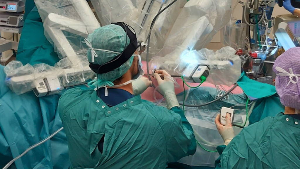 Robot doet hartklep operatie