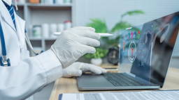 Goede voorbeelden die digitale en hybride zorg versnellen