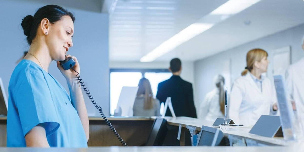 Bestrijd de zorgcrisis met leeftijdsbestendige woningen