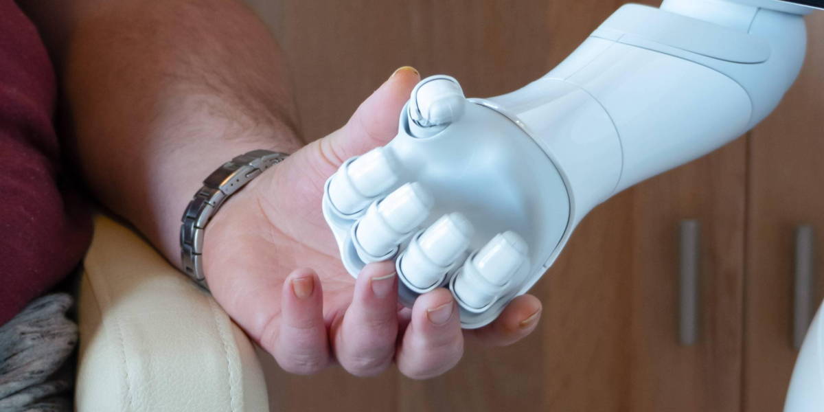 Langere pilot brengt nieuwe inzichten Robot Phi vergroot zelfstandigheid cliënt