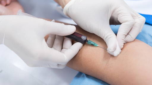 Onderzoekers zetten grote stap naar digitale bloedafname