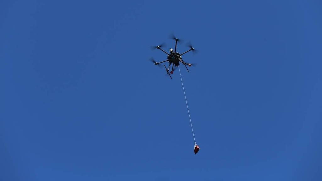 Drone-AED