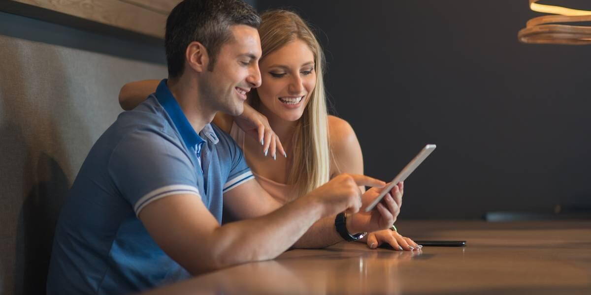 Echtpaar-Smartphone