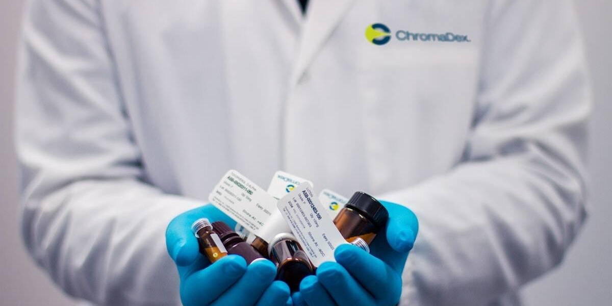 Medicijnen-in-hand-Apotheker