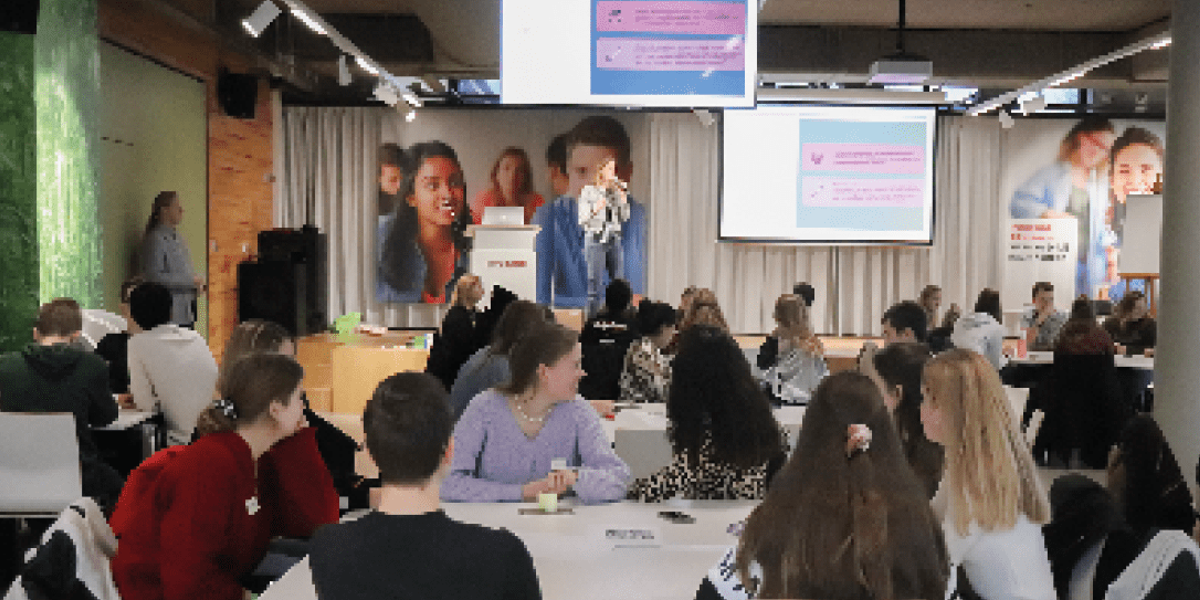 Interprofessionele samenwerking tussen zorg- en technologie-opleiding