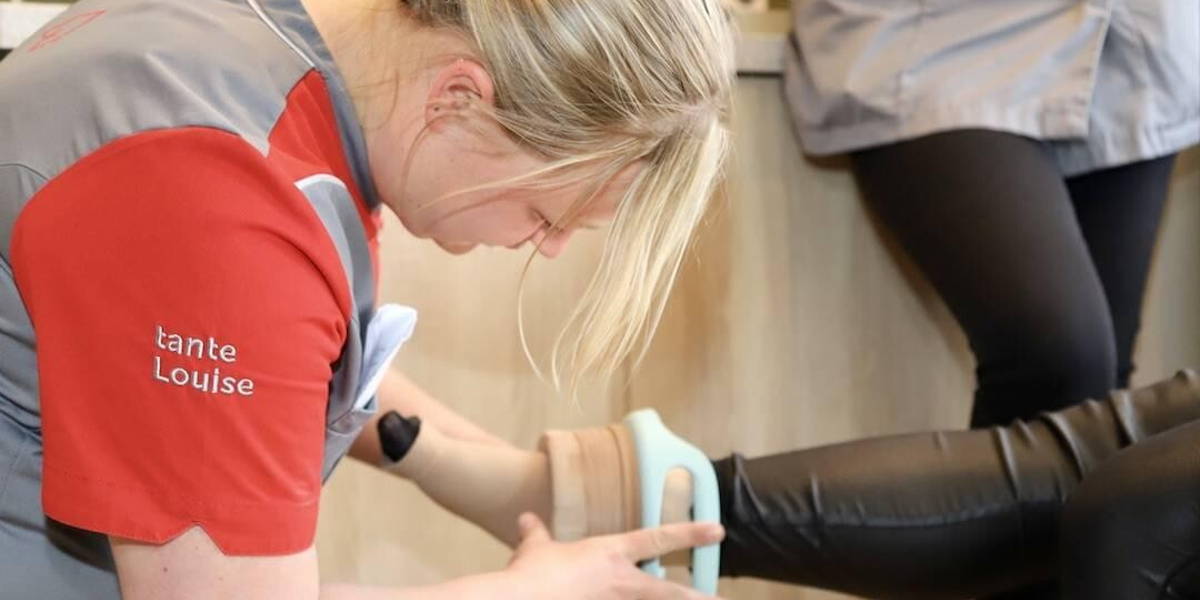 Doorontwikkeling HelpSoq helpt cliënten met steunkousen én zorgverleners