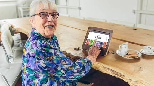 Amstelring voert beeldbellen in bij wijkzorg