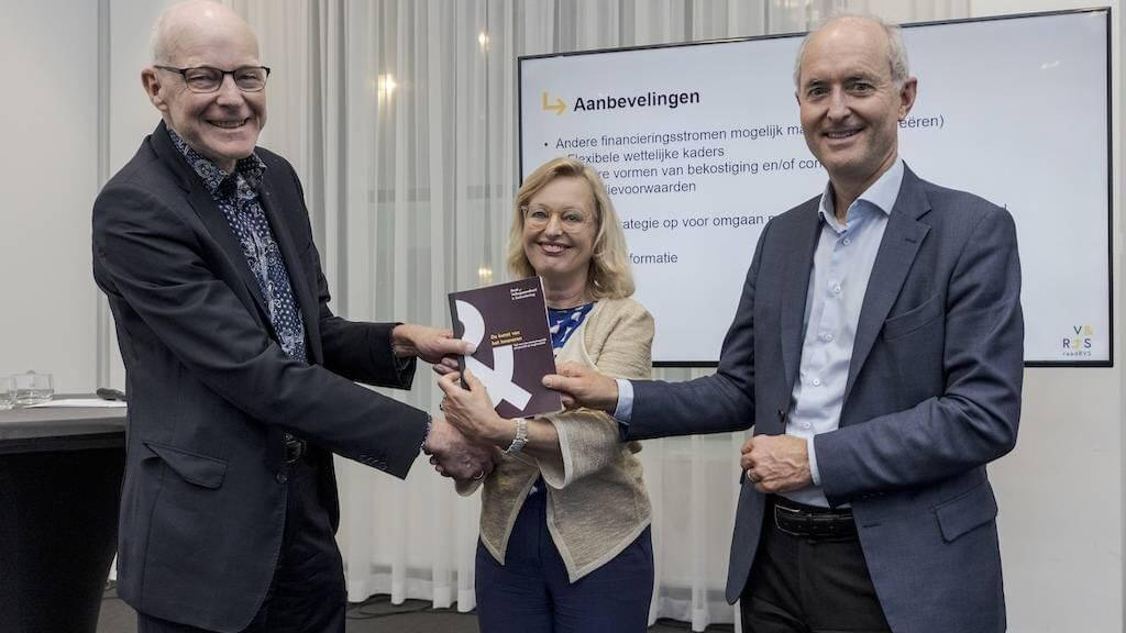 VWS omarmt RVS-advies om meer richting aan innovaties te geven  Pleidooi voor dringende herziening beleid zorginnovatie