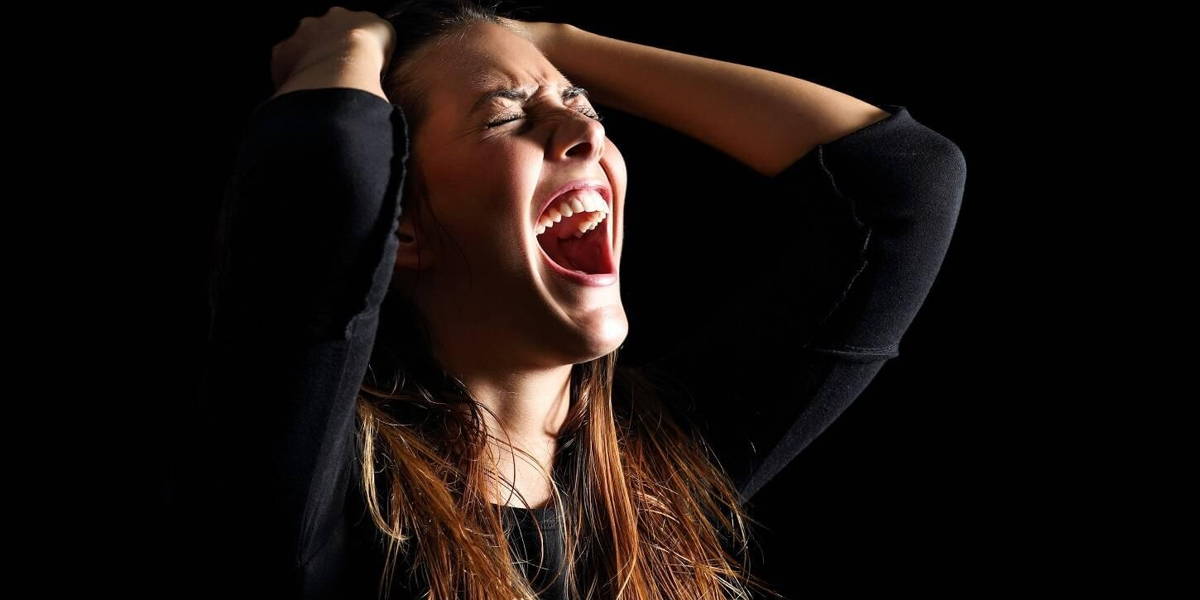 ICTH-Girl-shouting-1450