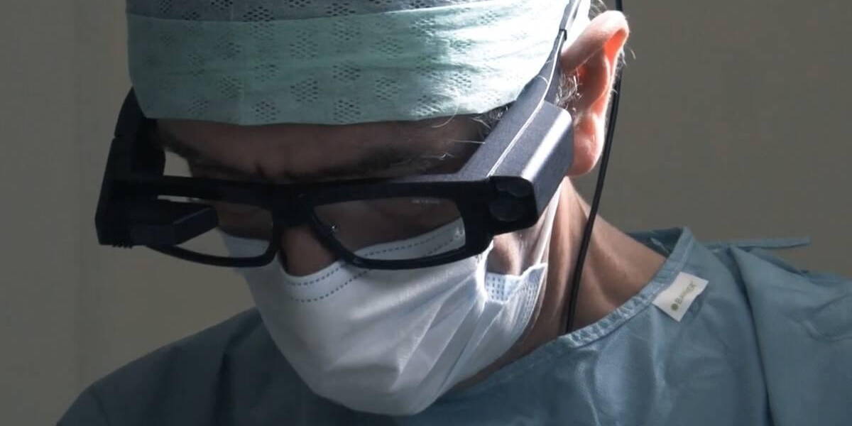 Smart-Glasses-a