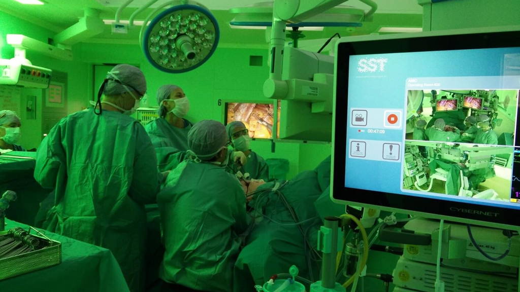 Als zorgprofessional veilig naar jezelf kijken