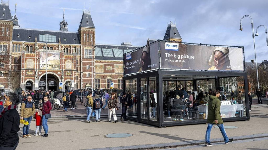 Pop-up-art-studio_S-Foto-Philips