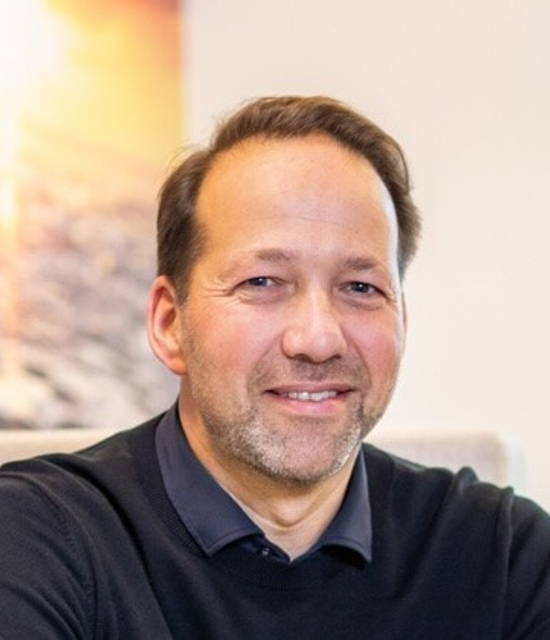 Steven  van Kemenade